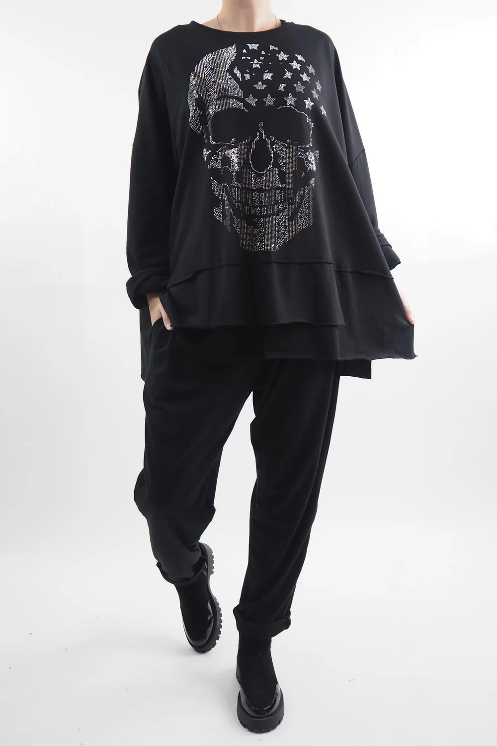 Made In Italy Queeni Star Skull Cut Out Top Black 3 Made In Italy Queeni Star Skull Cut Out Top Black