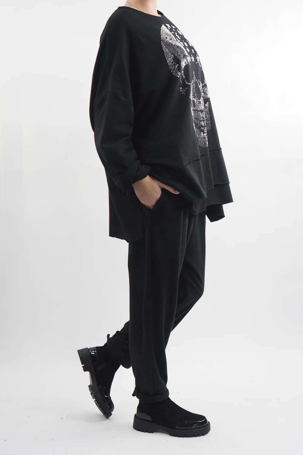 Made In Italy Queeni Star Skull Cut Out Top Black 4 Made In Italy Queeni Star Skull Cut Out Top Black - Image 2