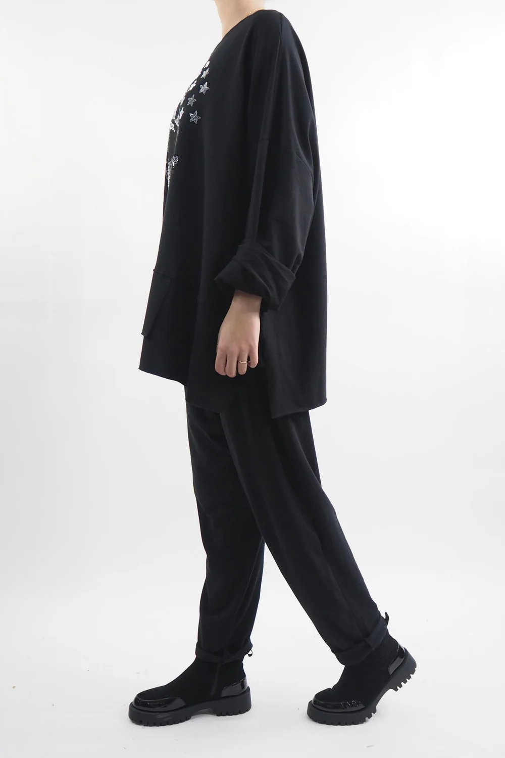 Made In Italy Queeni Star Skull Cut Out Top Black 5 Made In Italy Queeni Star Skull Cut Out Top Black - Image 3