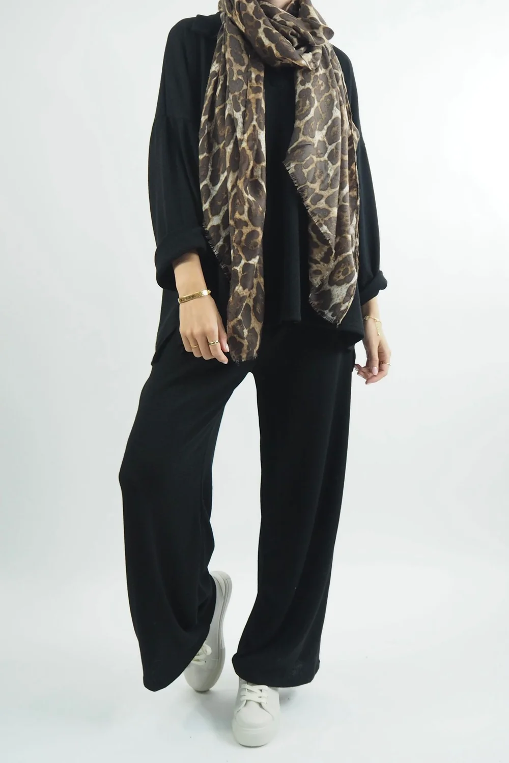 Made In Italy Chalet Collared Soft Knit Set Black 7 Made In Italy Chalet Collared Soft Knit Set Black - Image 5