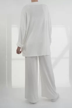 Made In Italy Chalet Collared Soft Knit Set Winter White 8 Made In Italy Chalet Collared Soft Knit Set Winter White -Fashion Women's Store made in italy relaxed chalet set winter white03.jpg