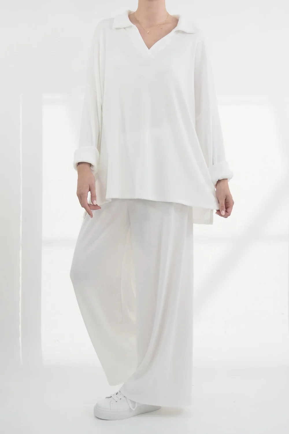 Made In Italy Chalet Collared Soft Knit Set Winter White 6 Made In Italy Chalet Collared Soft Knit Set Winter White - Image 4