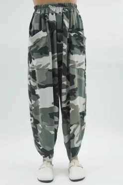 Made In Italy Seven Nations Shelby Cocoon Pant Camo //