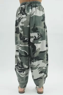 Made In Italy Seven Nations Shelby Cocoon Pant Camo // -Fashion Women's Store made in italy seven nations shelby cocoon pant camo 12.jpg