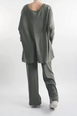 Made In Italy Chalet Pocketed Soft Knit Set Soft Khaki 7 Made In Italy Chalet Pocketed Soft Knit Set Soft Khaki -Fashion Women's Store made in italy slouch chalet pocketed set soft khaki 3.jpg