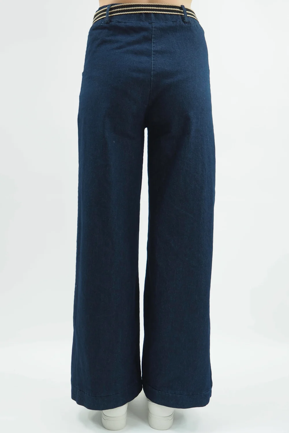 Made In Italy Wunder Stretch Denim Classic Wide Leg Jean 5 Made In Italy Wunder Stretch Denim Classic Wide Leg Jean - Image 3