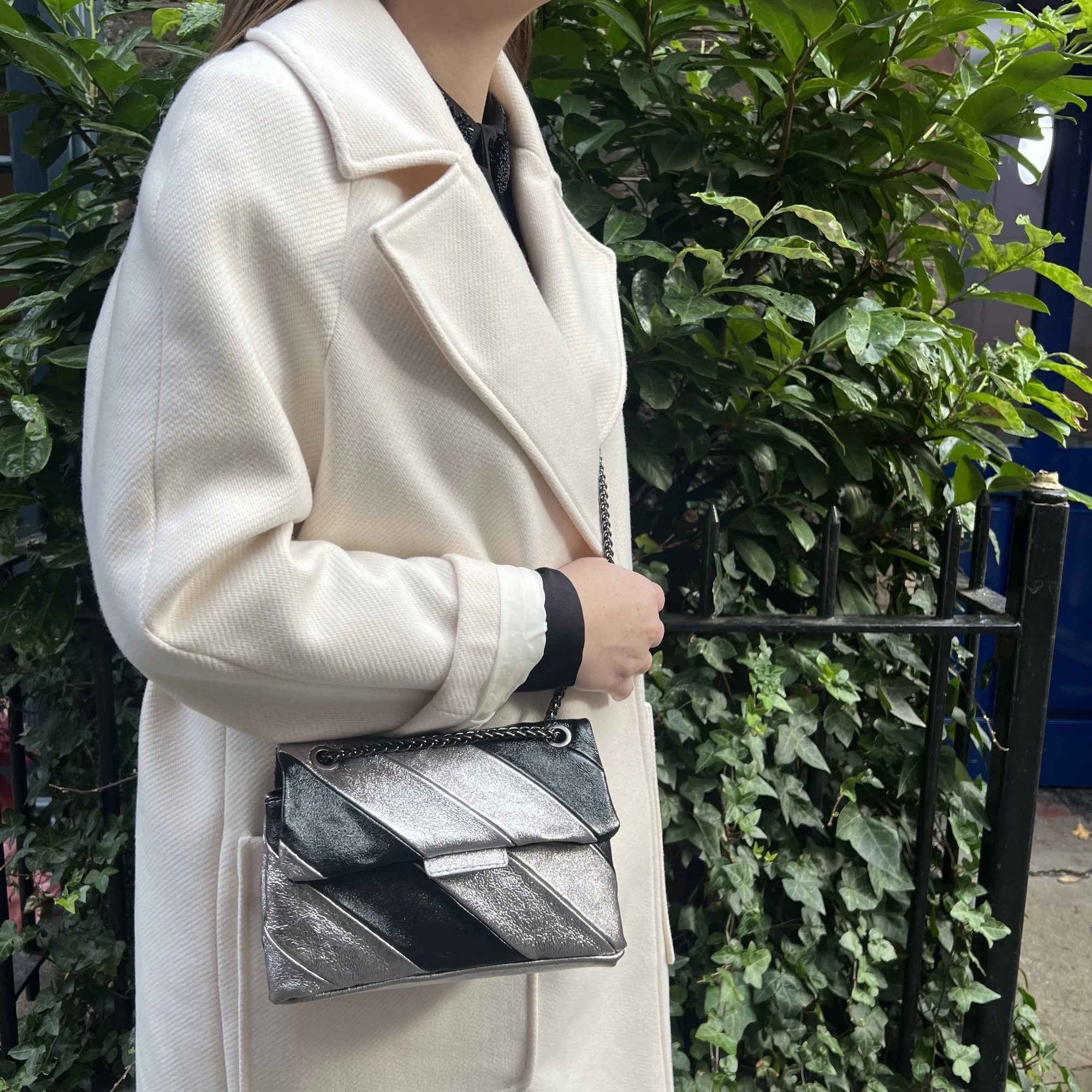 Vimoda Leather Black Silver Two-tone Cross Body / Shoulder Small Bag 6 Vimoda Leather Black Silver Two-tone Cross Body / Shoulder Small Bag - Image 4